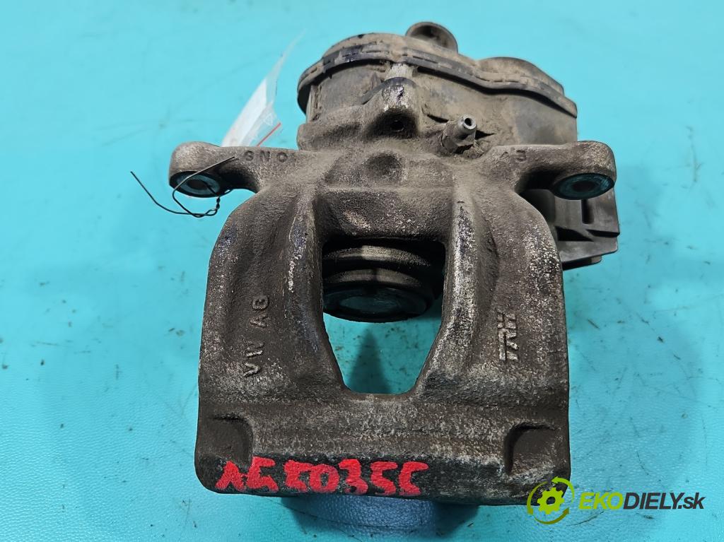 Audi A4 B9 2015-2024 2.0 TFSI 252KM automatic 185 kW 1984 cm3 4- brzdič zadní levý 8W0405BD (Klika dveří ostatní)