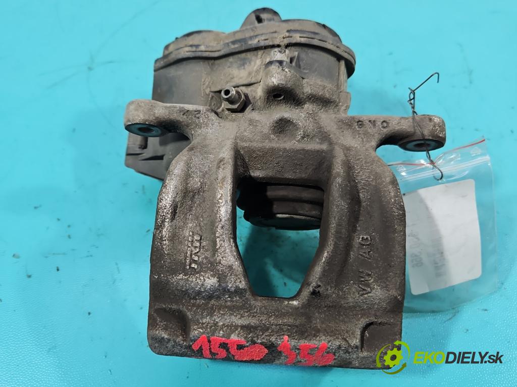 Audi A4 B9 2015-2024 2.0 TFSI 252KM automatic 185 kW 1984 cm3 4- brzdič zadní pravý 8W0406BD (Klika dveří ostatní)