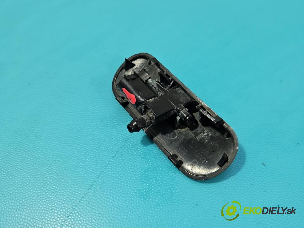 Audi A4 B9 2015-2024 2.0 TFSI 252KM automatic 185 kW 1984 cm3 4- ostřikovač 3W0955988A