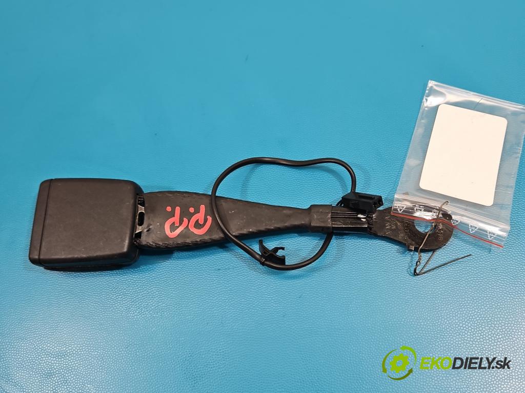 Audi A4 B9 2015-2024 2.0 TFSI 252KM automatic 185 kW 1984 cm3 4- stěna bezpečnost přední pravý 8W0857755A