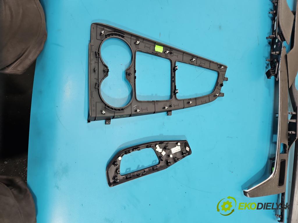 Audi A4 B9 2015-2024 2.0 TFSI 252KM automatic 185 kW 1984 cm3 4- lišta ozdobná vnitŕní: 8W1864241A