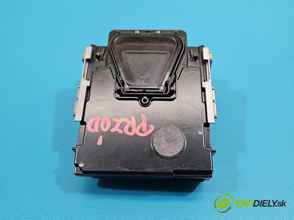 Audi A4 B9 2015-2024 2.0 TFSI 252KM automatic 185 kW 1984 cm3 4- Kamera predné 8W0907217C