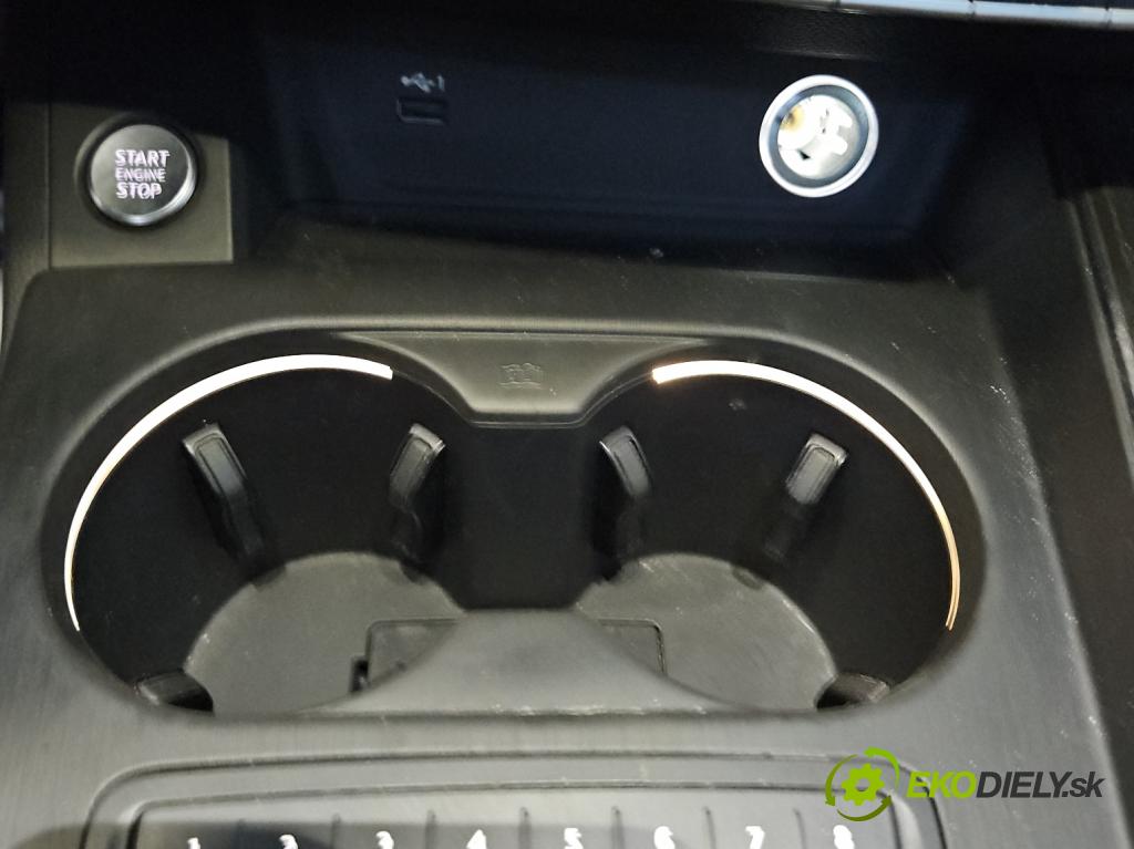 Audi A4 B9 2015-2024 2.0 TFSI 252KM automatic 185 kW 1984 cm3 4- Rukojeť: na nápoje: 8W0862533A (Držiak (úchyt) na nápoje)