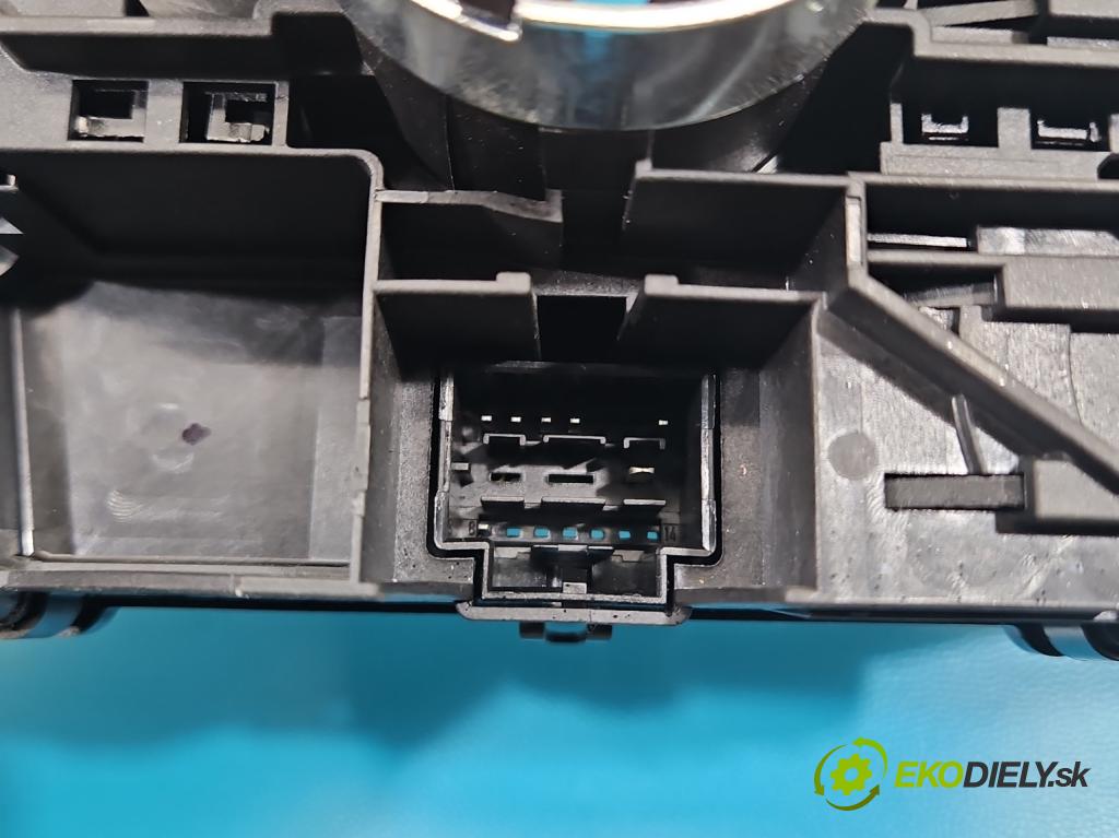 Audi A4 B9 2015-2024 2.0 TFSI 252KM automatic 185 kW 1984 cm3 4- prepínač komplex: 4M0907129GB (Prepínacie páčky pod volantom)