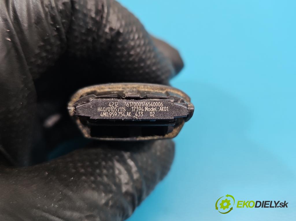 Audi A4 B9 2015-2024 2.0 TFSI 252KM automatic 185 kW 1984 cm3 4- dálkové klíč: 4M0959754AK