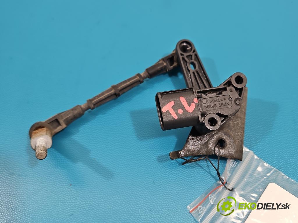 Audi A4 B9 2015-2024 2.0 TFSI 252KM automatic 185 kW 1984 cm3 4- snímač nastavenia xenon 4M0907503 (Snímač)