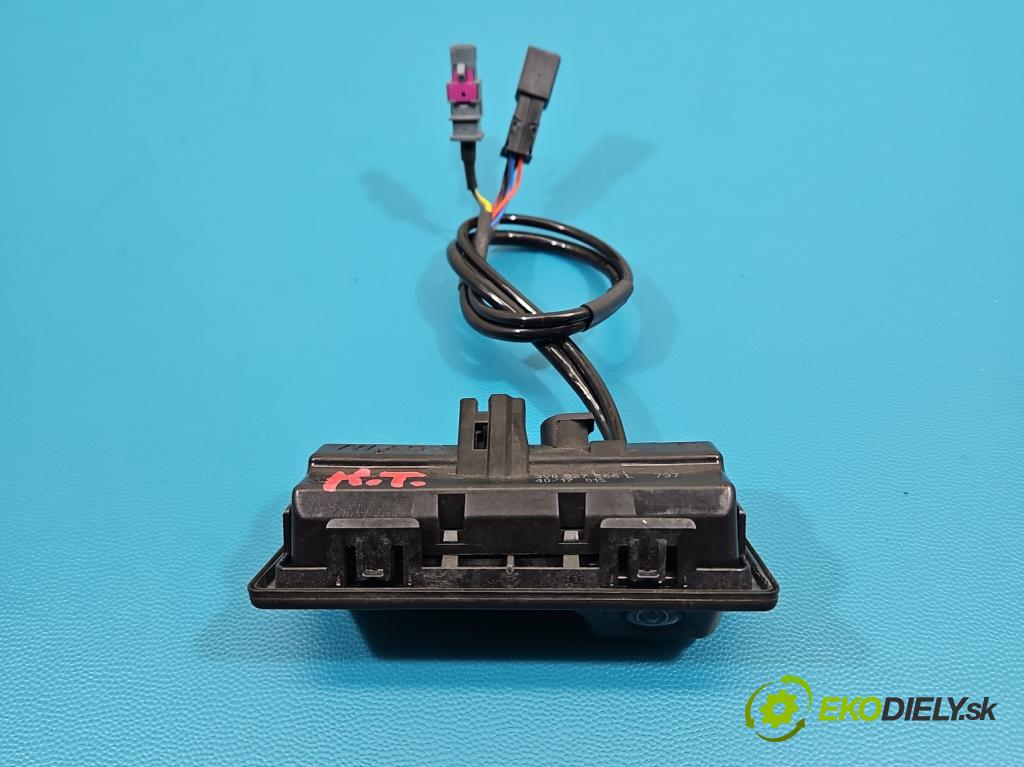 Audi A4 B9 2015-2024 2.0 TFSI 252KM automatic 185 kW 1984 cm3 4- klika kufrových dveří zadní 3V0827566L