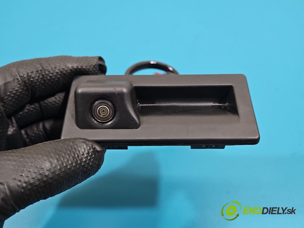 Audi A4 B9 2015-2024 2.0 TFSI 252KM automatic 185 kW 1984 cm3 4- klika kufrových dveří zadní 3V0827566L