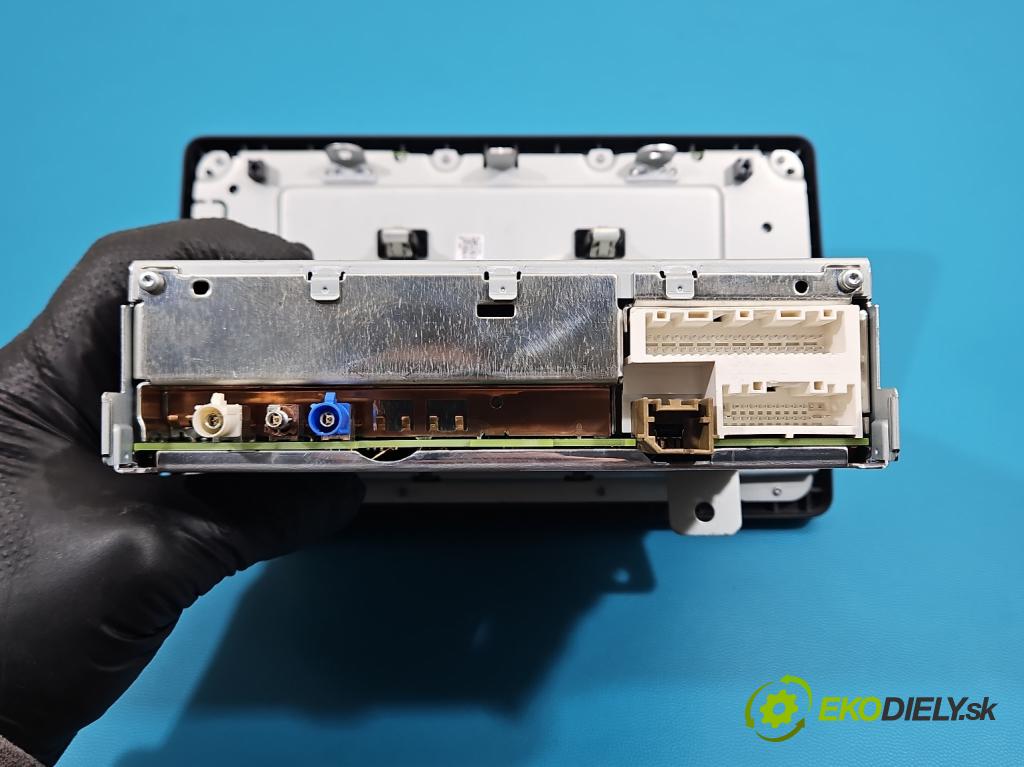 Renault Trafic III 2014 - 2.0 dci 150 HP manual 110 kW 1997 cm3 5- Radio originál 259155541R