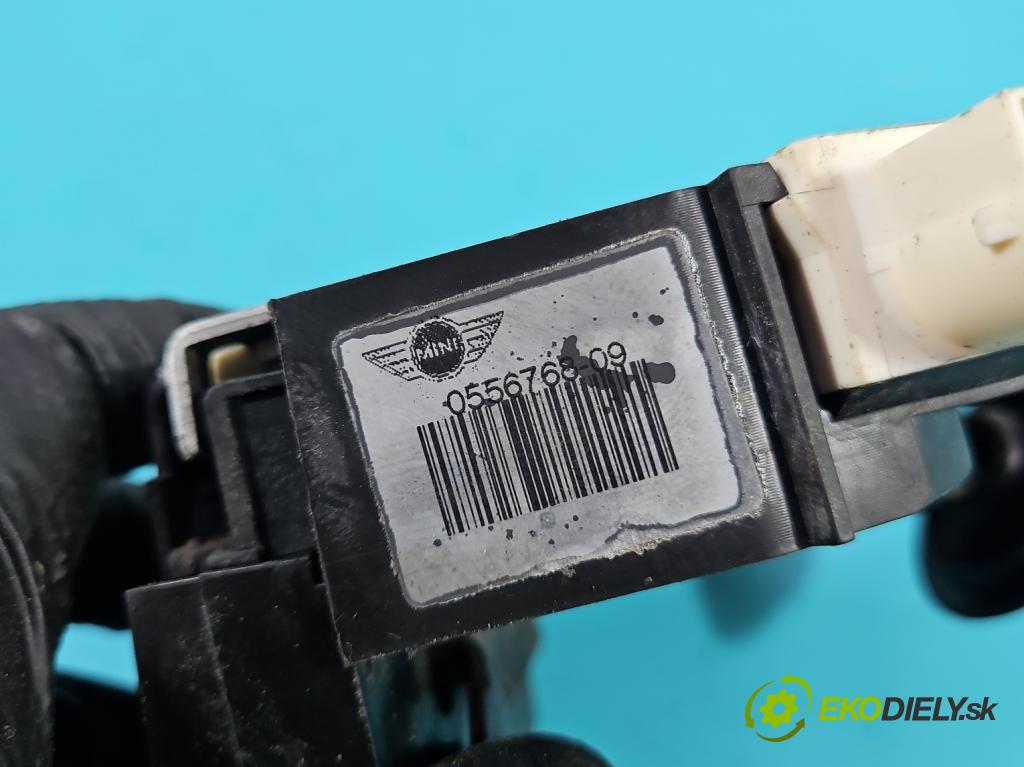 Mini One II 2006-2013 1.6 16V 120 hp manual 88 kW 1598 cm3 3- zámek přední levý 0556768-09