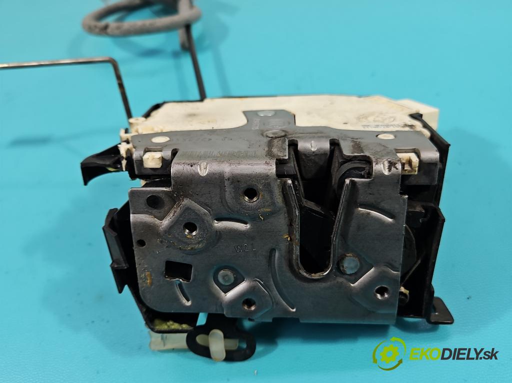 Mini One II 2006-2013 1.6 16V 120 hp manual 88 kW 1598 cm3 3- zámek přední levý 0556768-09