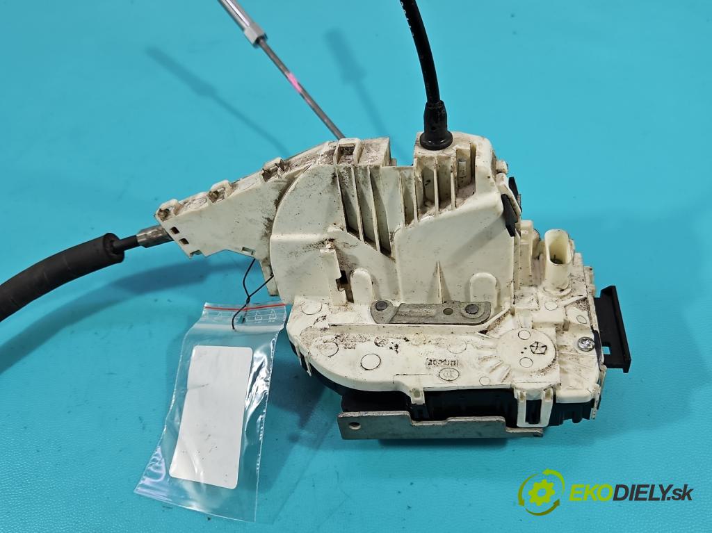 Fiat Freemont 2.0 jtd 170 hp automatic 125 kW 1956 cm3 5- zámek zadní levý P04589915AD