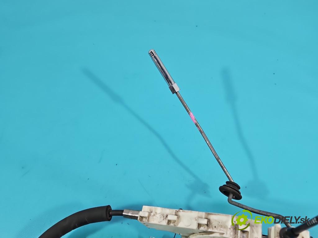 Fiat Freemont 2.0 jtd 170 hp automatic 125 kW 1956 cm3 5- zámek zadní levý P04589915AD