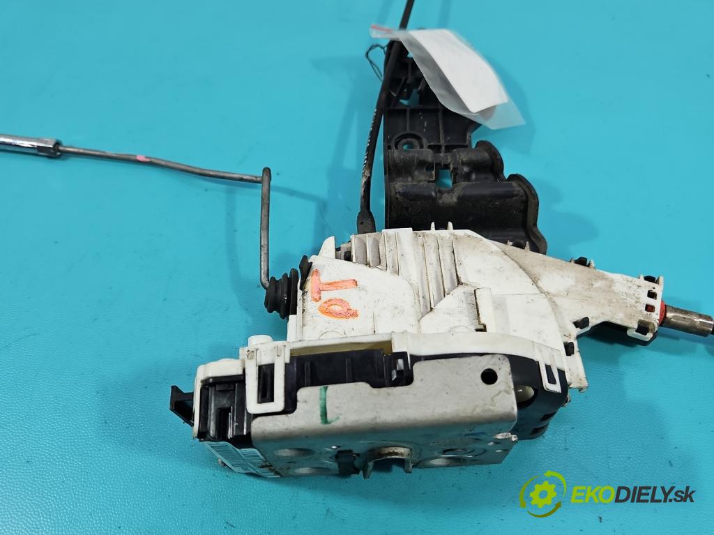 Fiat Freemont 2.0 jtd 170 hp automatic 125 kW 1956 cm3 5- zámek zadní pravý P04589914AD
