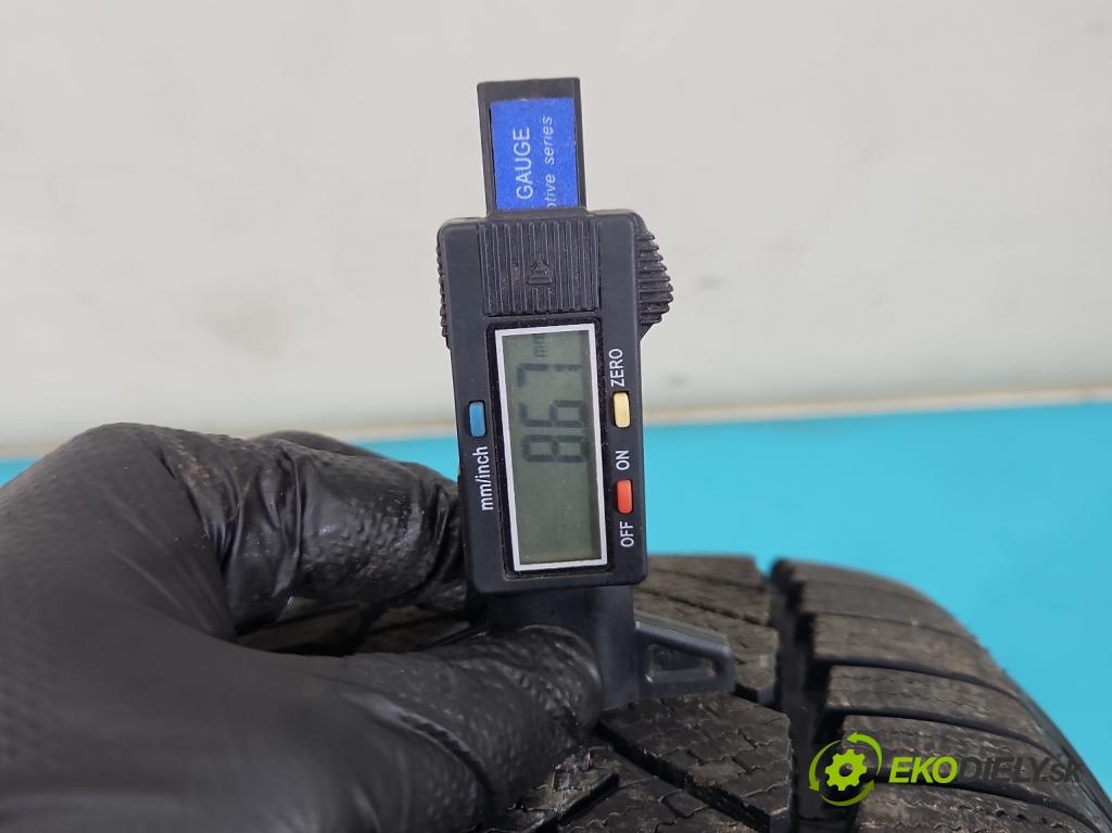 Toyota Auris I 2006-2013 2.0 D4D 126 hp manual 93 kW 1998 cm3 5- pneumatiky: zimní 4 ks komplet