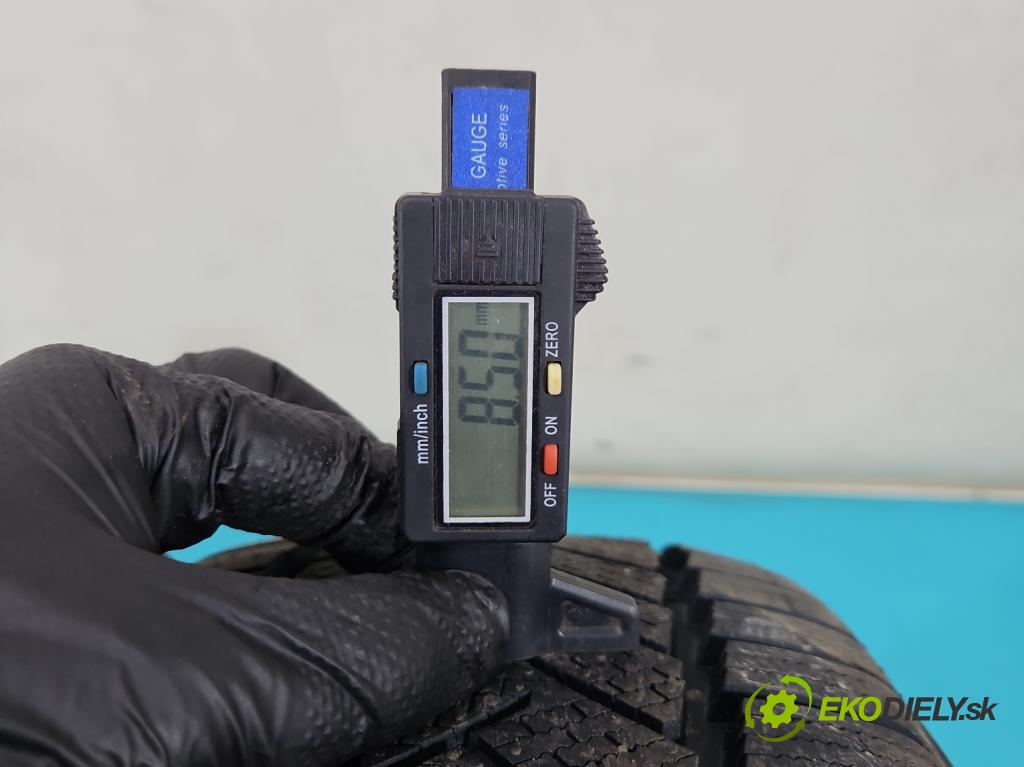 Toyota Auris I 2006-2013 2.0 D4D 126 hp manual 93 kW 1998 cm3 5- pneumatiky: zimní 4 ks komplet