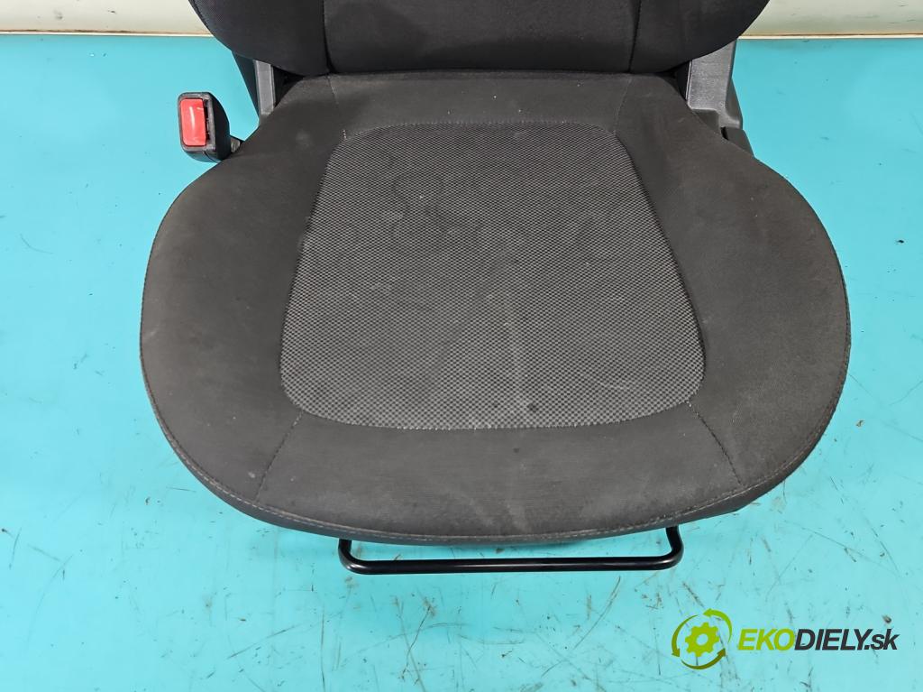 Hyundai I20 I 2008-2014 1.2 16V 78 hp manual 57.2 kW 1248 cm3 5- Sedadlo levý  (Sedadlo)