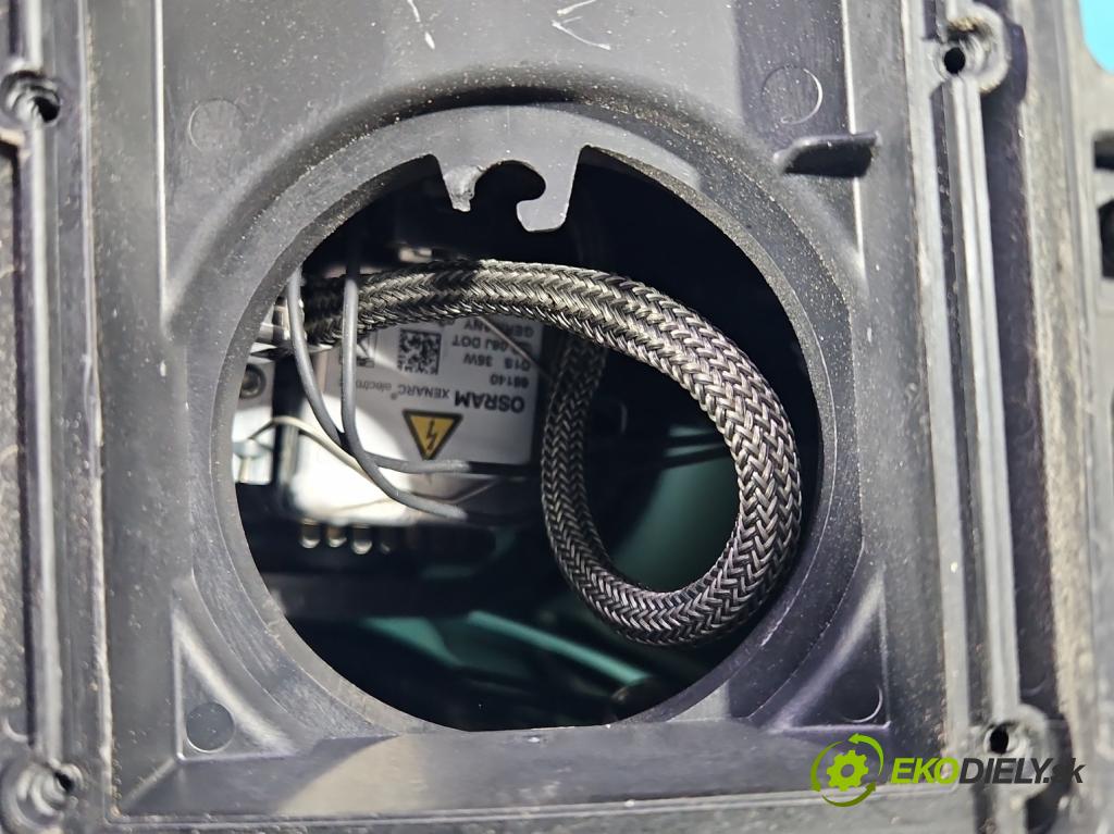 Citroen C4 I 2004-2011 2.0 16V 177 HP manual 130 kW 1997 cm3 3- Reflektor: ľavý 9646894380 (Kľučka dverí ostatné)
