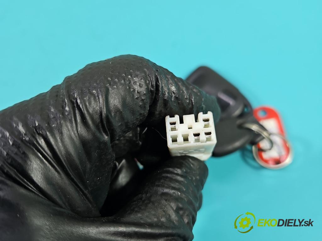 Hyundai I20 I 2008-2014 1.2 16V 78 hp manual 57.2 kW 1248 cm3 5- spínací skříňka  (Spínací skříňka)