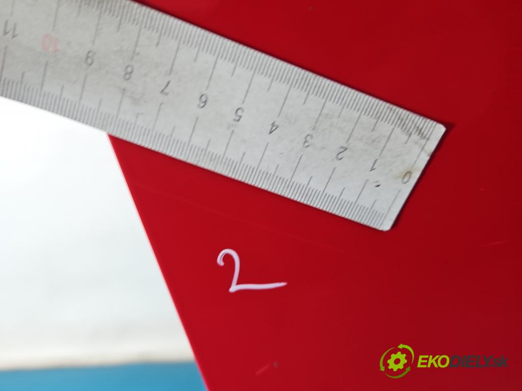 Hyundai I20 I 2008-2014 1.2 16V 78 hp manual 57.2 kW 1248 cm3 5- dveře přední pravé  (Klika dveří ostatní)