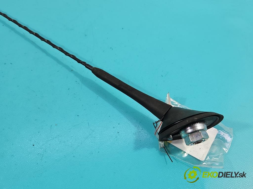 Hyundai I20 I 2008-2014 1.2 16V 78 HP manual 57.2 kW 1248 cm3 5- Antena