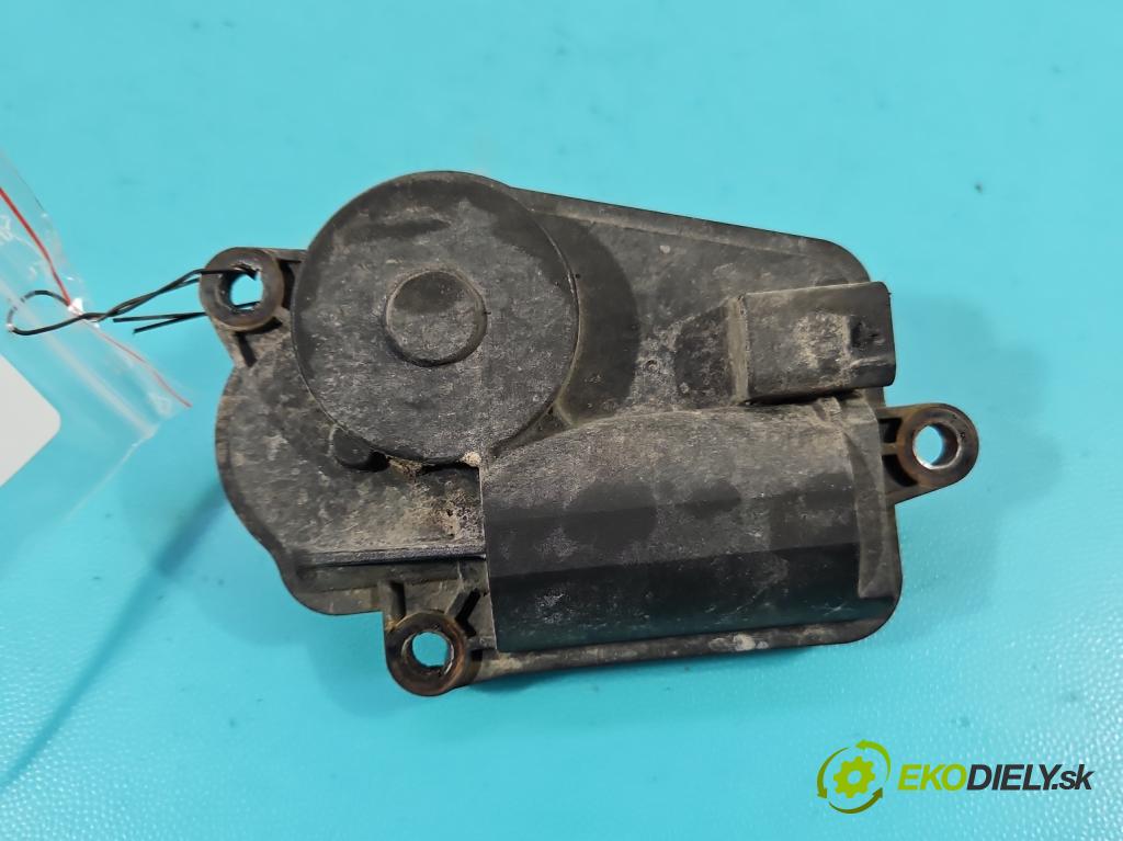 Bmw 5 G30 2017-2024 2.0d 190 HP automatic 140 kW 1995 cm3 4- Ovladač: ostatné 8582069