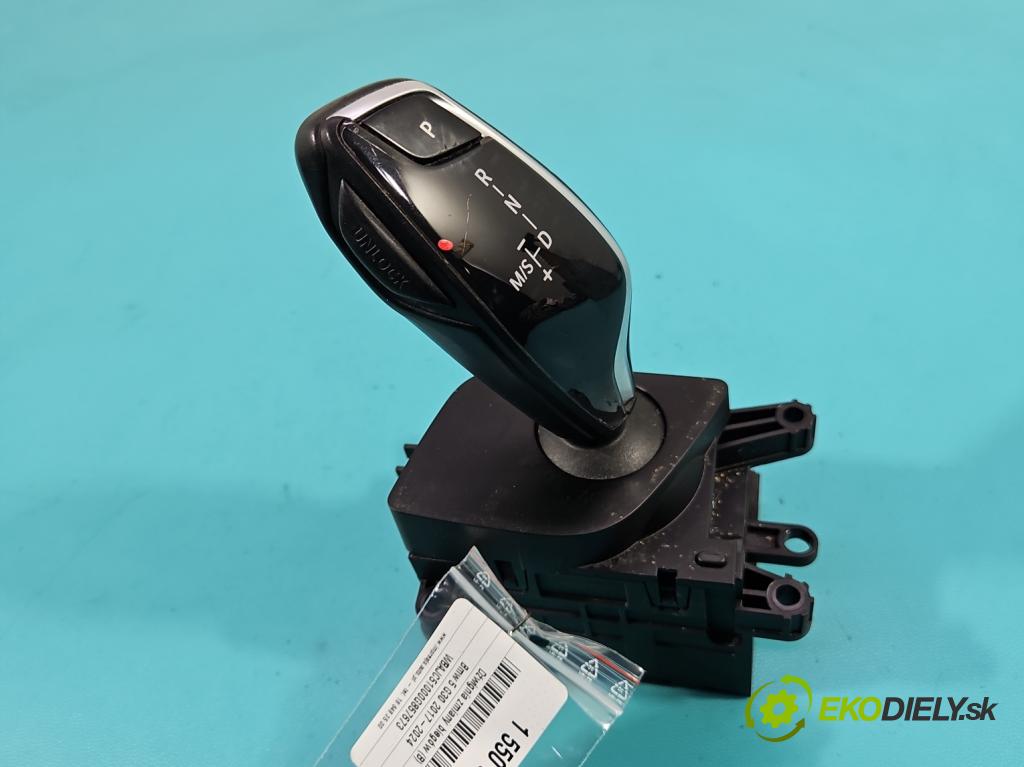 Bmw 5 G30 2017-2024 2.0d 190 HP automatic 140 kW 1995 cm3 4- Páka: Změny: stupeň,rýchlosť 6825825 (Rýchlostná páka (kulisa))