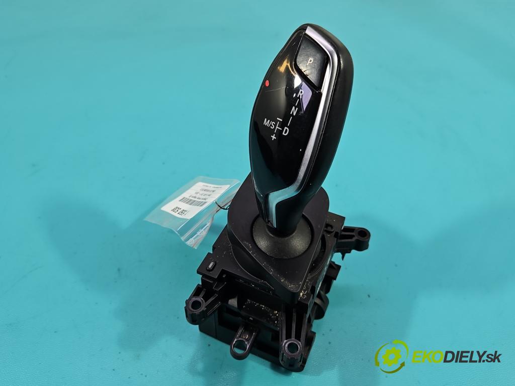 Bmw 5 G30 2017-2024 2.0d 190 HP automatic 140 kW 1995 cm3 4- Páka: Změny: stupeň,rýchlosť 6825825 (Rýchlostná páka (kulisa))