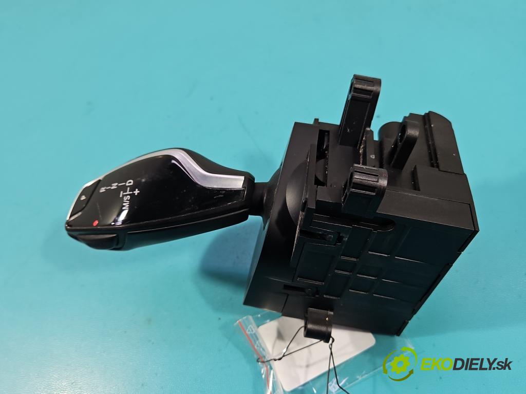 Bmw 5 G30 2017-2024 2.0d 190 HP automatic 140 kW 1995 cm3 4- Páka: Změny: stupeň,rýchlosť 6825825 (Rýchlostná páka (kulisa))