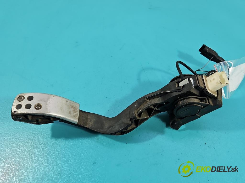 Citroen C4 I 2004-2011 2.0 16V 177 HP manual 130 kW 1997 cm3 3- pedal plyn potenciometr: F00C3E2429