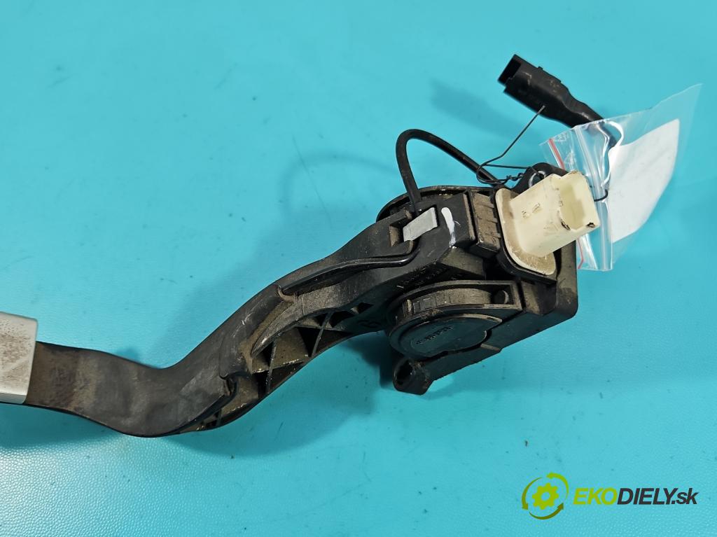 Citroen C4 I 2004-2011 2.0 16V 177 HP manual 130 kW 1997 cm3 3- pedal plyn potenciometr: F00C3E2429