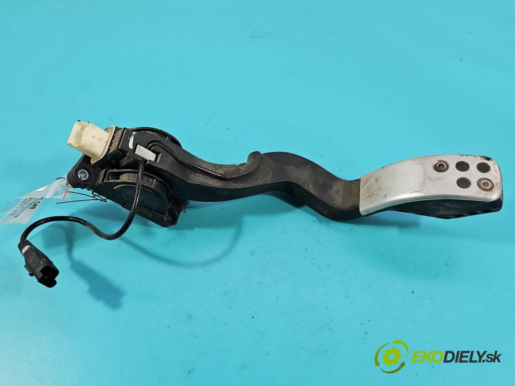 Citroen C4 I 2004-2011 2.0 16V 177 HP manual 130 kW 1997 cm3 3- pedal plyn potenciometr: F00C3E2429