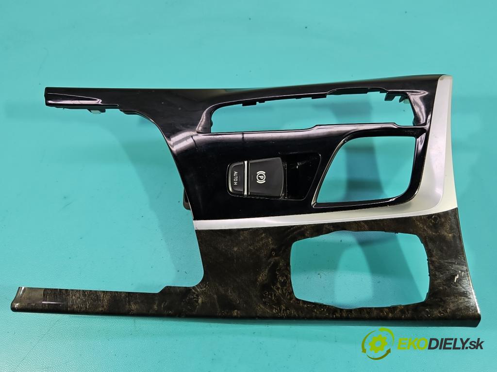 Bmw 5 G30 2017-2024 2.0d 190 HP automatic 140 kW 1995 cm3 4- lišta ozdobná vnitŕní: 6842027