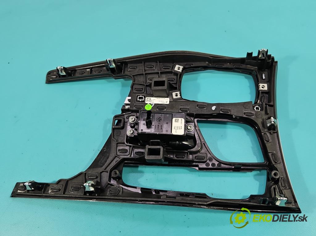 Bmw 5 G30 2017-2024 2.0d 190 HP automatic 140 kW 1995 cm3 4- lišta ozdobná vnitŕní: 6842027