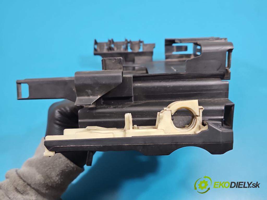 Renault Trafic III 2014 - 2.0 dci 150 HP manual 110 kW 1997 cm3 5- sklo dvere zadné pravé