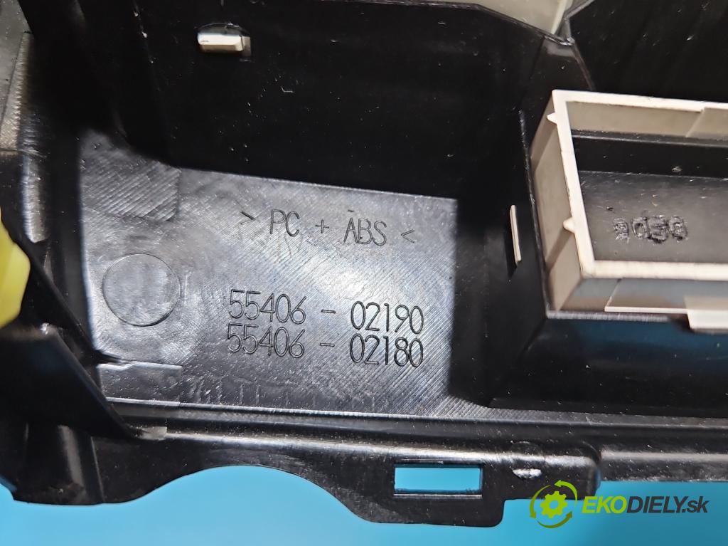 Toyota Auris I 2006-2013 2.0 D4D 126 HP manual 93 kW 1998 cm3 5- panel kúrenia 55406-02190