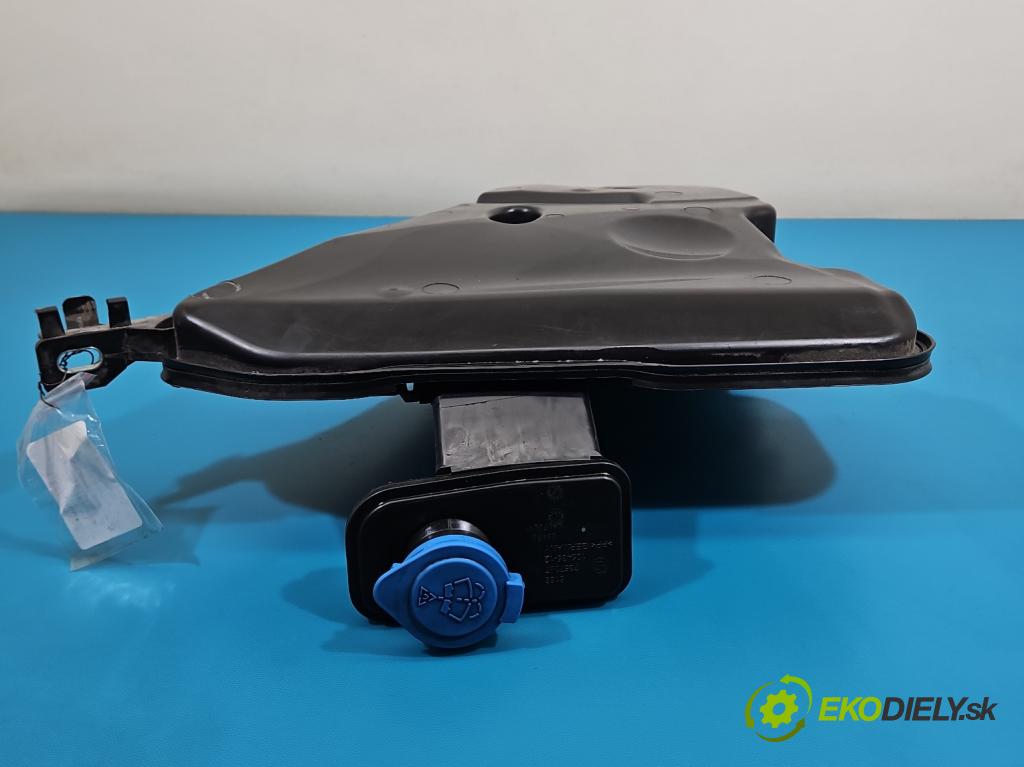 Bmw 5 G30 2017-2024 2.0d 190 hp automatic 140 kW 1995 cm3 4- nádržka tekutina: ostřikovačů 7357287-05