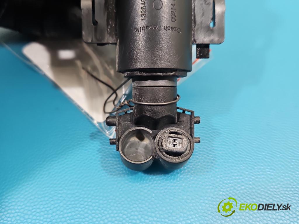 Bmw 5 G30 2017-2024 2.0d 190 hp automatic 140 kW 1995 cm3 4- ostřikovač reflektor: levý 7393509 (Motorek ostřikovačů)