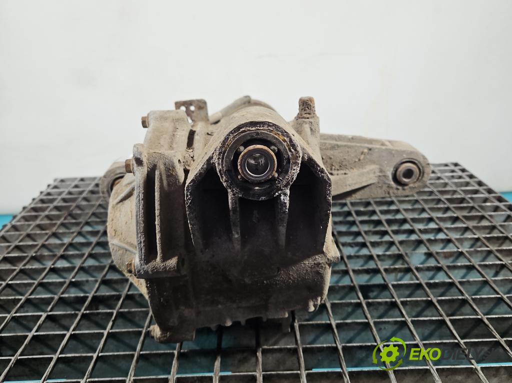 Fiat Freemont 2.0 jtd 170 HP automatic 125 kW 1956 cm3 5- Most: zadní: 05146768AB