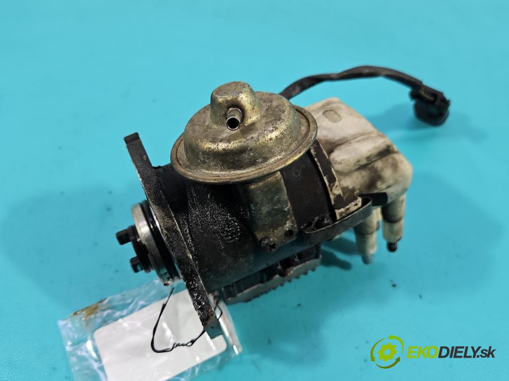 Fiat Uno 1.1 karburátor: 56 HP manual 41 kW 1100 cm3 5- rozdeľovač 829R11 (Rozdeľovač)