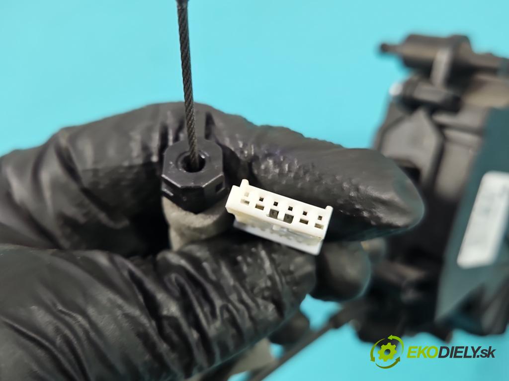 Bmw 5 G30 2017-2024 2.0d 190 HP automatic 140 kW 1995 cm3 4- zámok kufrové dvere zadné 7383561