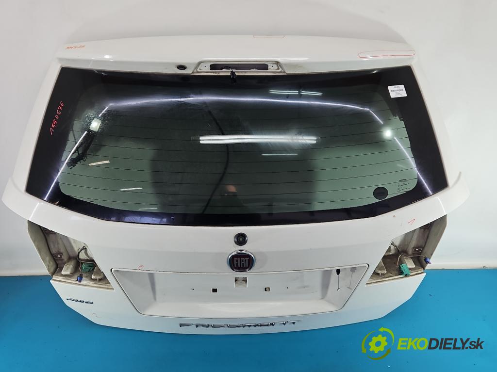 Fiat Freemont 2.0 jtd 170 hp automatic 125 kW 1956 cm3 5- zadní kufrové dveře  (Zadní kapota (kufr))
