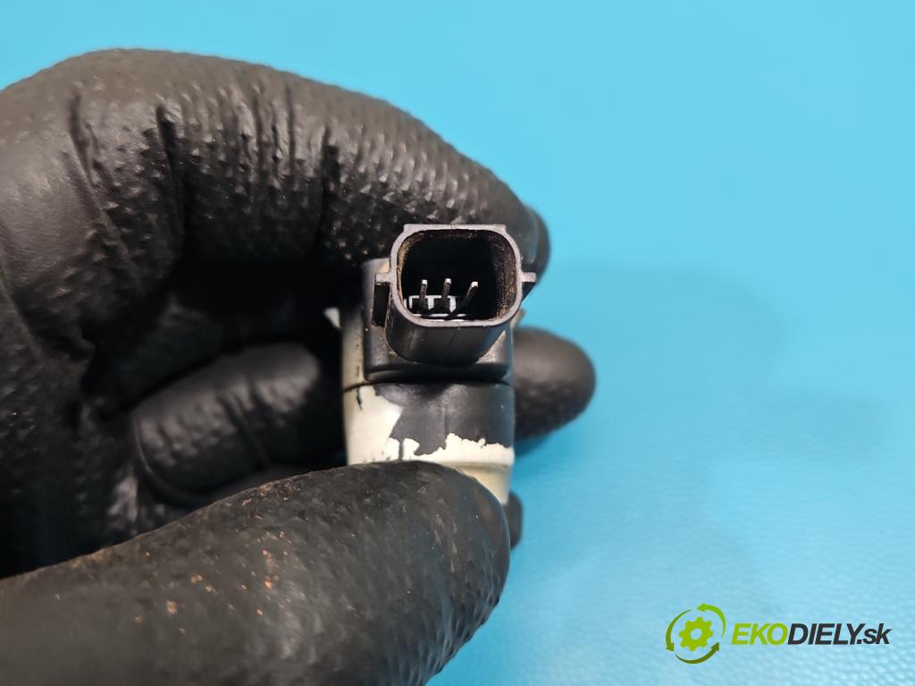 Fiat Freemont 2.0 jtd 170 HP automatic 125 kW 1956 cm3 5- snímač parkovaní: 0263003846