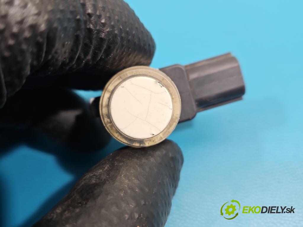 Fiat Freemont 2.0 jtd 170 HP automatic 125 kW 1956 cm3 5- snímač parkovaní: 0263003846