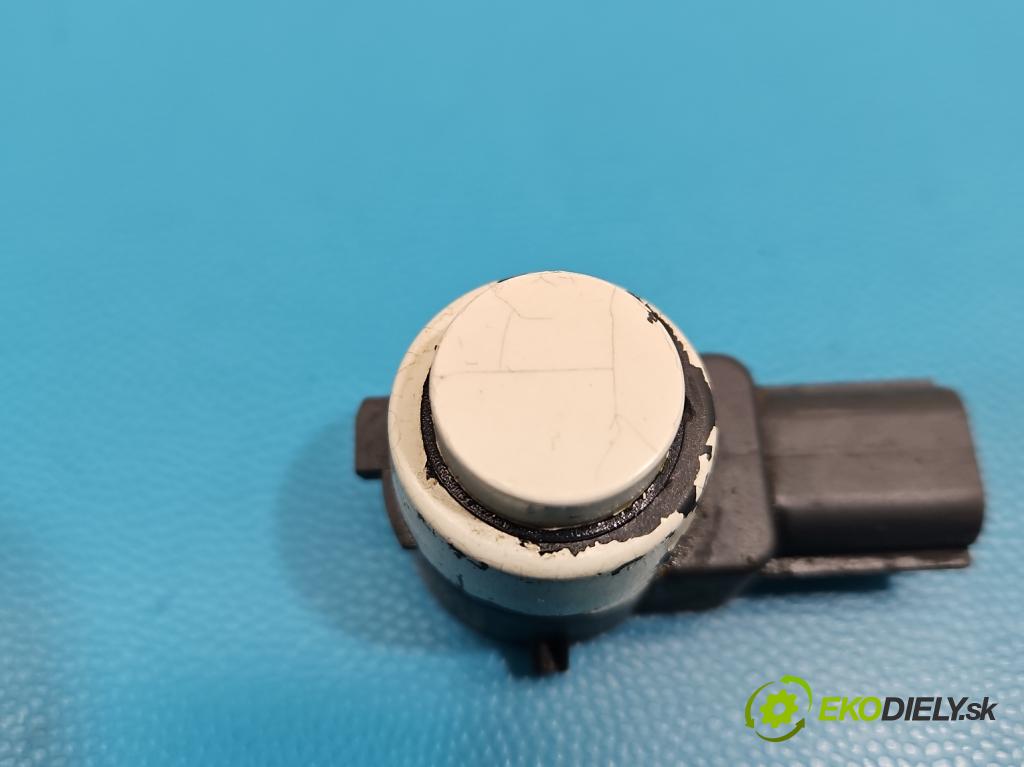 Fiat Freemont 2.0 jtd 170 HP automatic 125 kW 1956 cm3 5- snímač parkovaní: 0263003846