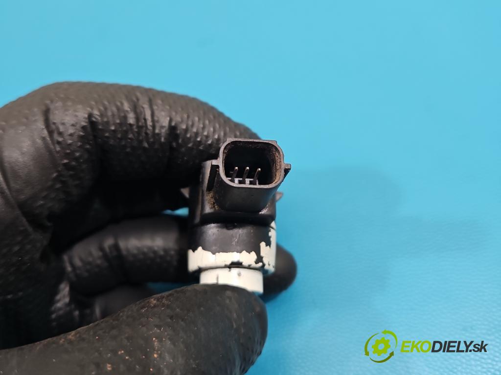 Fiat Freemont 2.0 jtd 170 HP automatic 125 kW 1956 cm3 5- snímač parkovaní: 0263003846