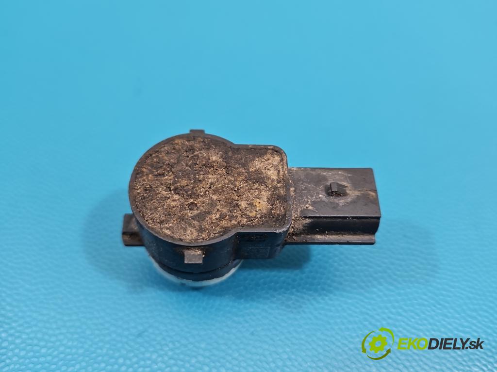 Fiat Freemont 2.0 jtd 170 HP automatic 125 kW 1956 cm3 5- snímač parkovaní: 0263003846