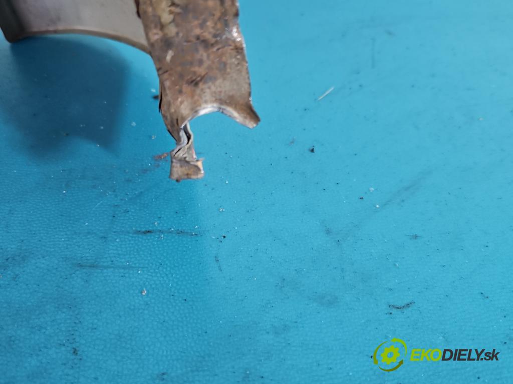 Toyota Auris I 2006-2013 2.0 D4D 126 hp manual 93 kW 1998 cm3 5- blatnik přední levý  (Levý přední blatník)