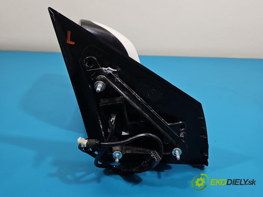 Fiat Freemont 2.0 jtd 170 HP automatic 125 kW 1956 cm3 5- zrkadlo ľavé  (Kľučka dverí ostatné)