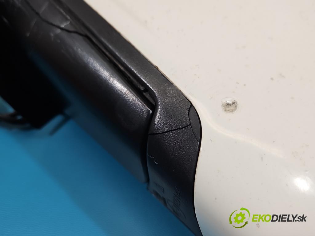 Fiat Freemont 2.0 jtd 170 HP automatic 125 kW 1956 cm3 5- zrkadlo ľavé  (Kľučka dverí ostatné)